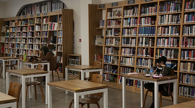 Serdivan'da Zengin İçerikli Kütüphane 