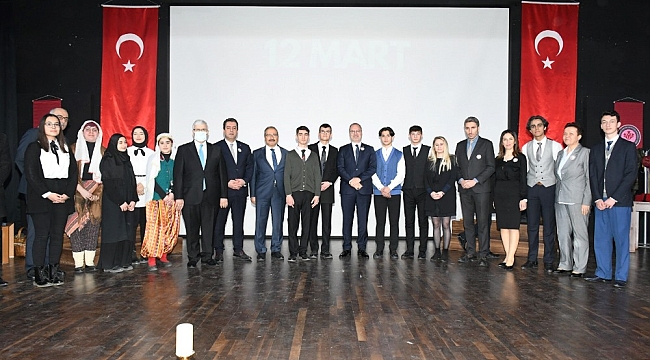 İstiklal Marşı'nın Kabulünün 101. Yılı Kapsamında Mehmet Âkif Ersoy'u Anma Programı Düzenlendi