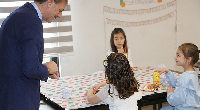 Başkan Alemdar, 23 Nisan'ı Çocuklarla Birlikte Kutladı