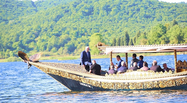 Gölde ilk turu Yüce attı: Gezi teknesiyle doğada keşif başlıyor
